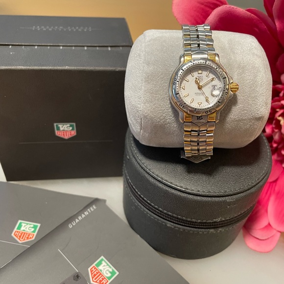 Tag Heuer 6000 Pro Women’s Watch - Picture 8 of 13